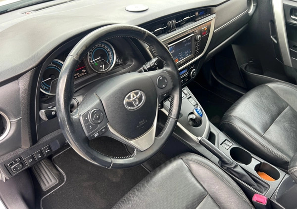 Toyota Auris cena 46500 przebieg: 218000, rok produkcji 2013 z Jedwabne małe 466